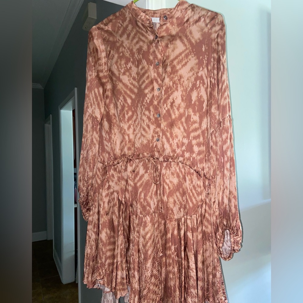 Women’s dress